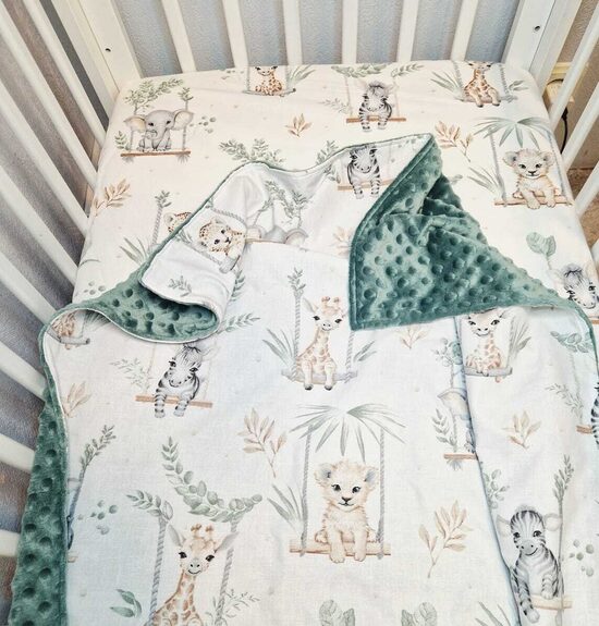 Komplektiņš - sedziņa un kokvilnas palags ar gumiju "zvēriņi uz šūpolēm"